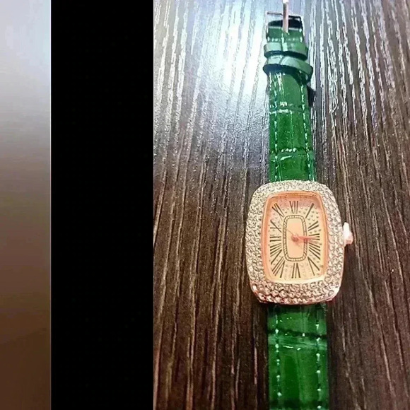 Green rhinestone watch - Picture 4 of 6